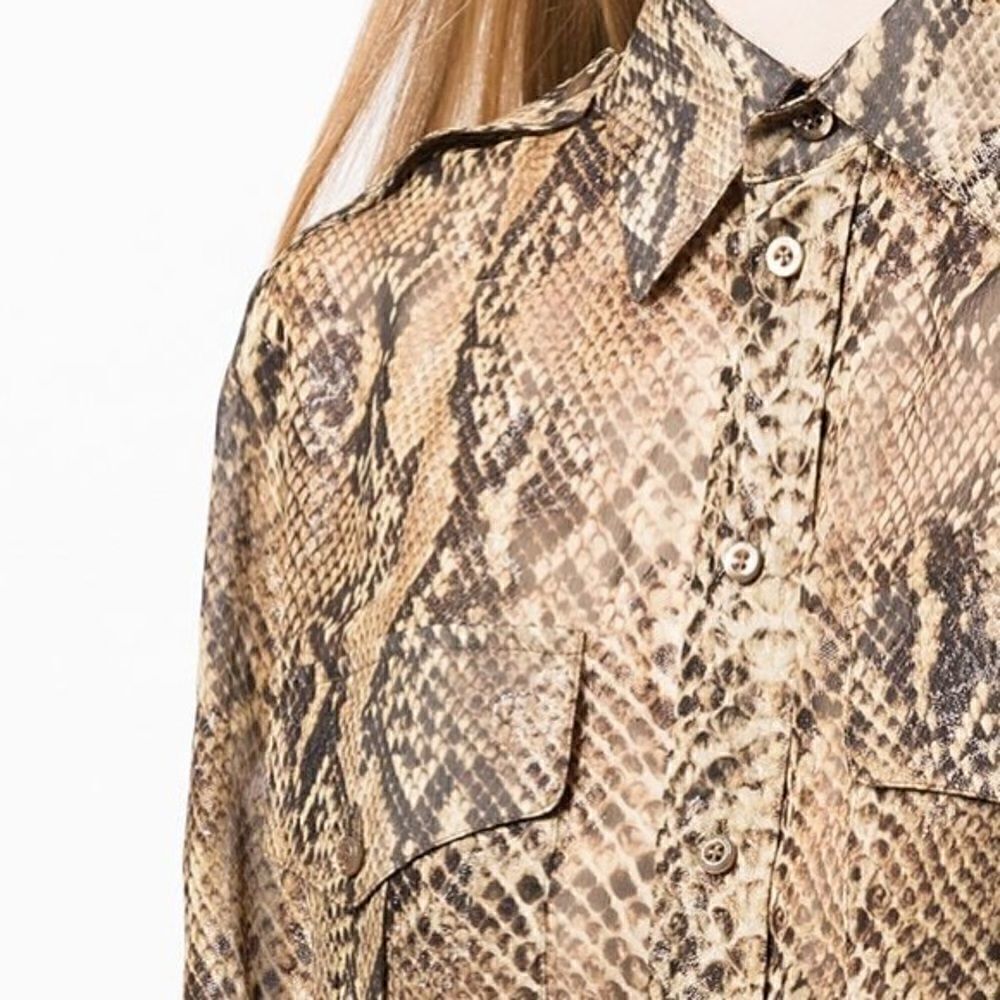 Ralph Lauren Pre-Fall 2021 Collection Natalie Snakeskin Shine On Crepe Blouse - Picture 12 of 16